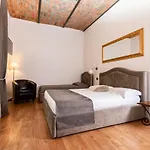 Bed & Breakfast Casa Bolognetti 4*