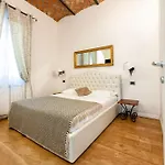 Casa Bolognetti Bed & Breakfast