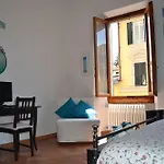Casa Bolognetti Bed & Breakfast 4*