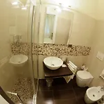 Casa Bolognetti Bed & Breakfast 4*