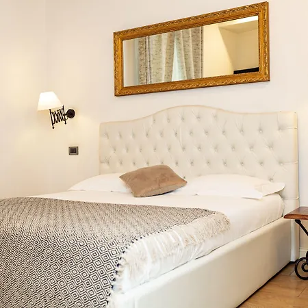 Oda ve Kahvaltı Casa Bolognetti 4*