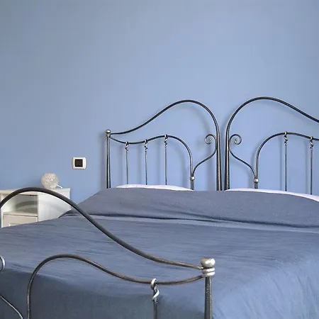 Casa Bolognetti Nocleg ze śniadaniem 4*