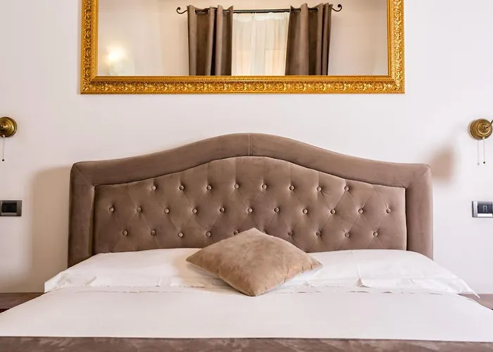 Casa Bolognetti Bed & Breakfast 4*