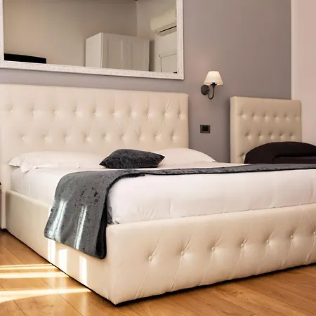 לינה וארוחת בוקר Casa Bolognetti 4*