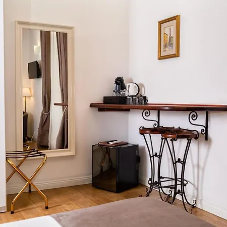 Casa Bolognetti לינה וארוחת בוקר 4*