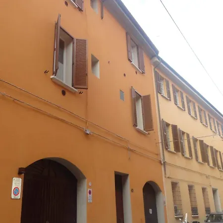 לינה וארוחת בוקר Casa Bolognetti 4*